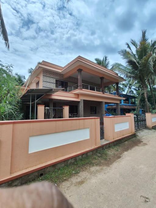 Sharvari Home Stay 우두피 외부 사진